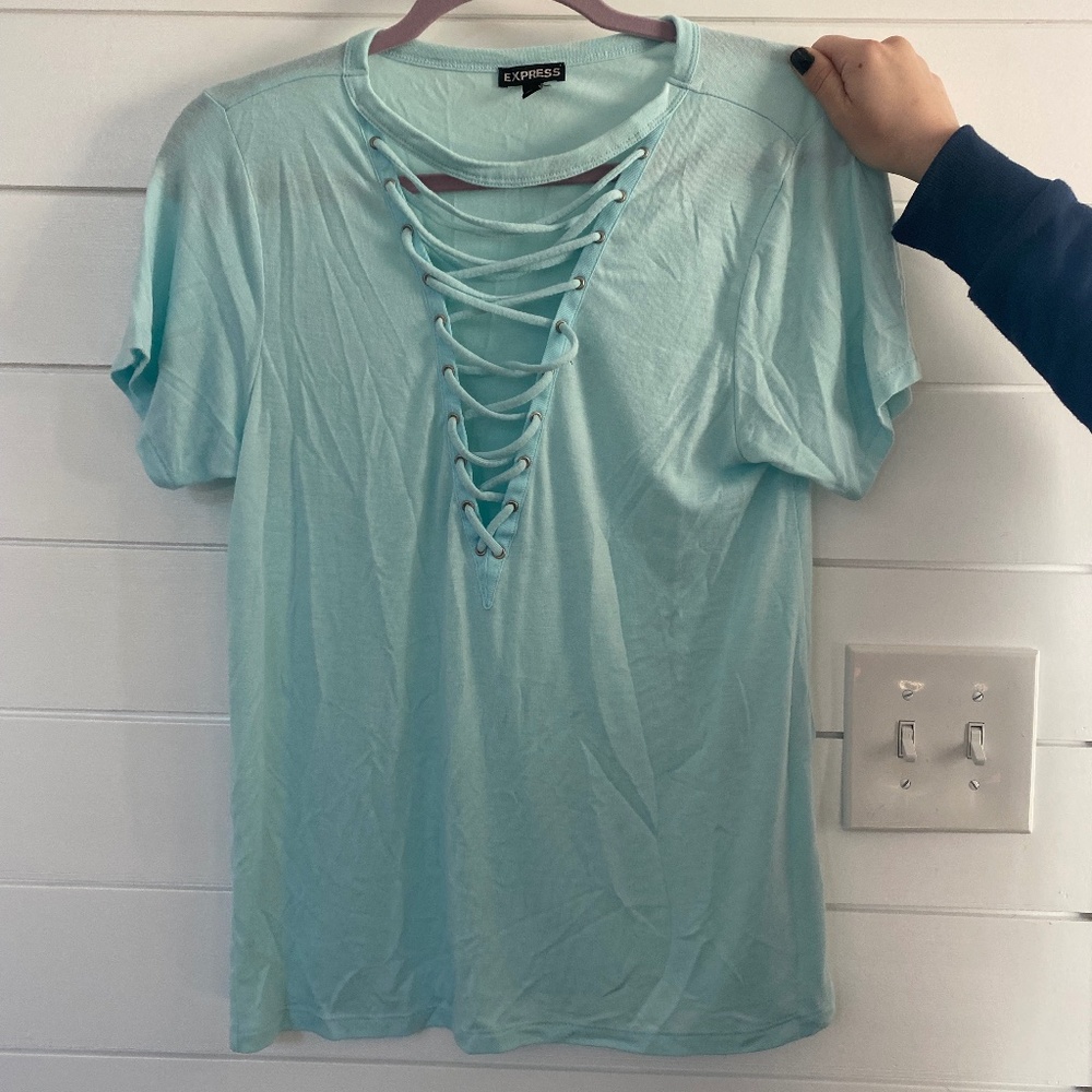 Express lace up top